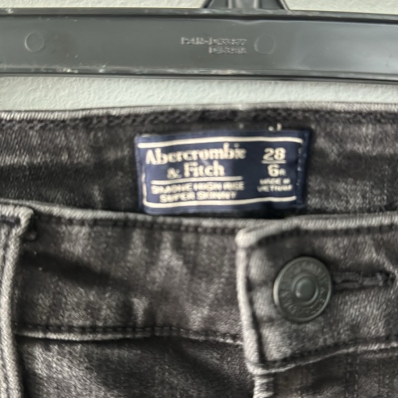Abercrombie Jeans - Picture 3 of 3